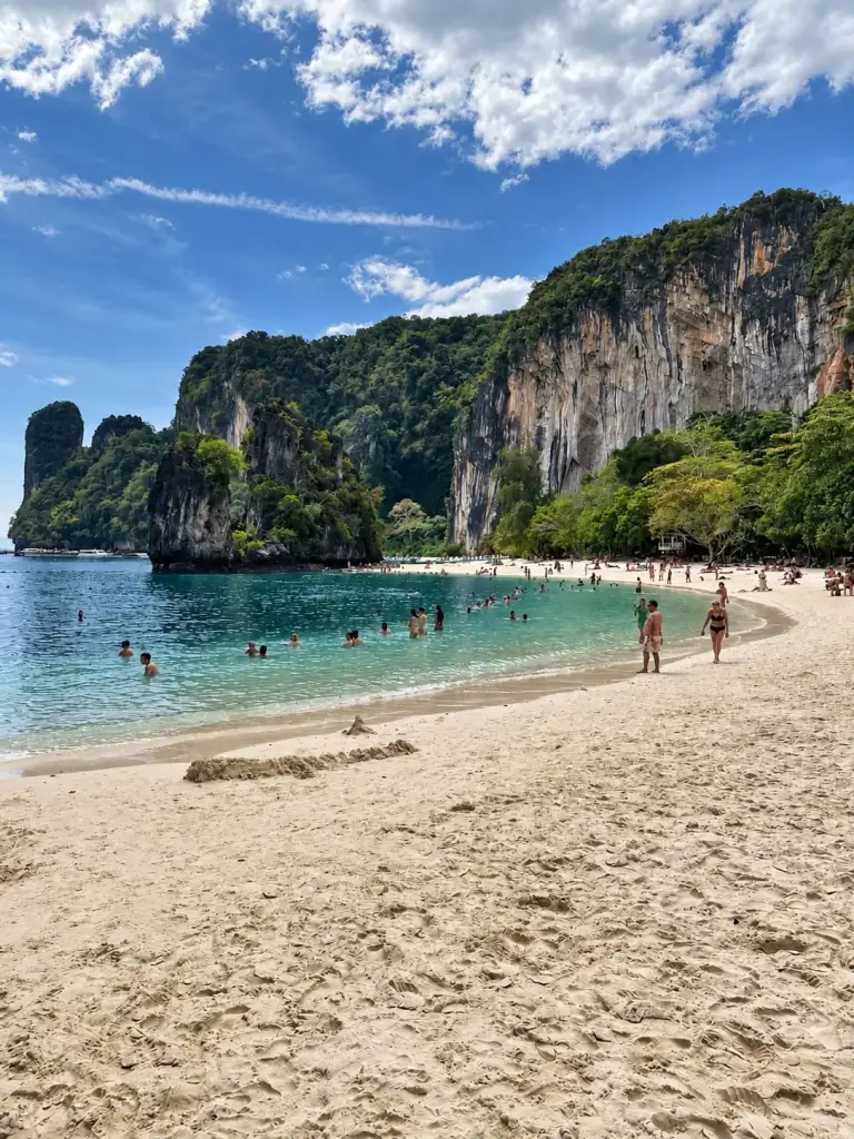 The wide beach on the Hong Islands between limestone cliffs