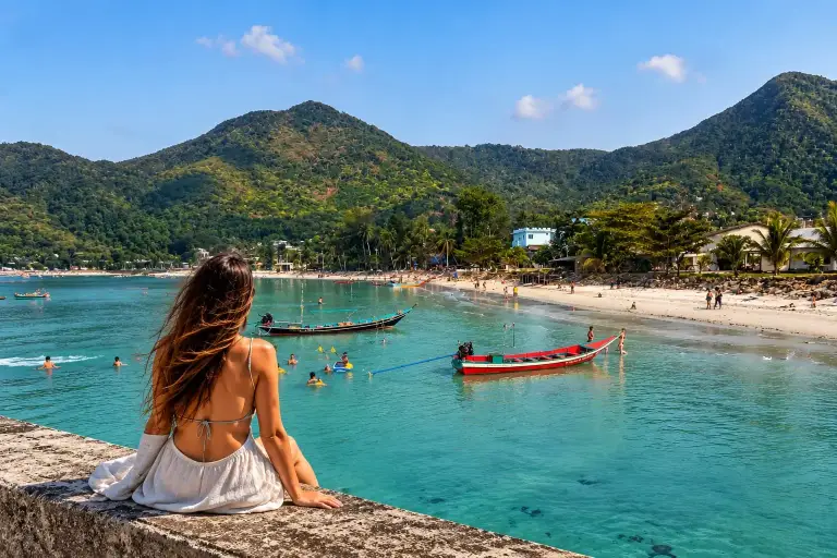 Chaloklum bay from above, longtail boats and turquoise water, Koh Phangan