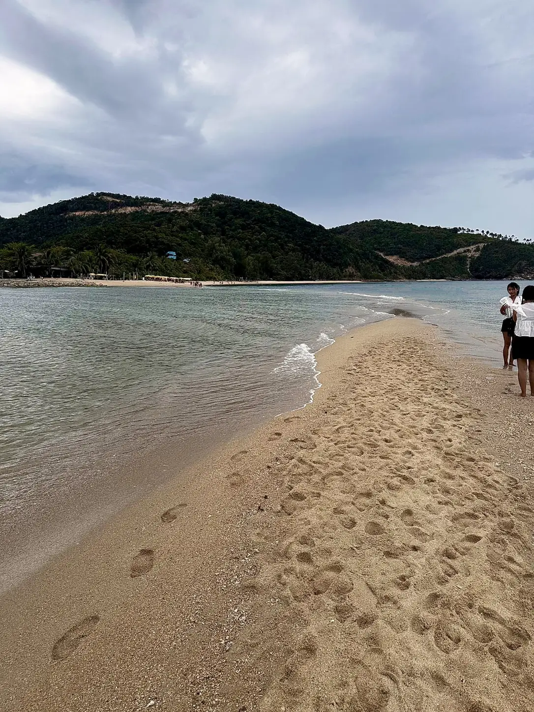 The sandbar to Koh Ma, Koh Phangan
