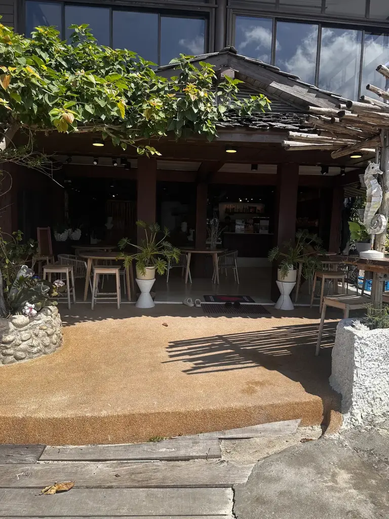 Le restaurant de Koh Nang Yuan