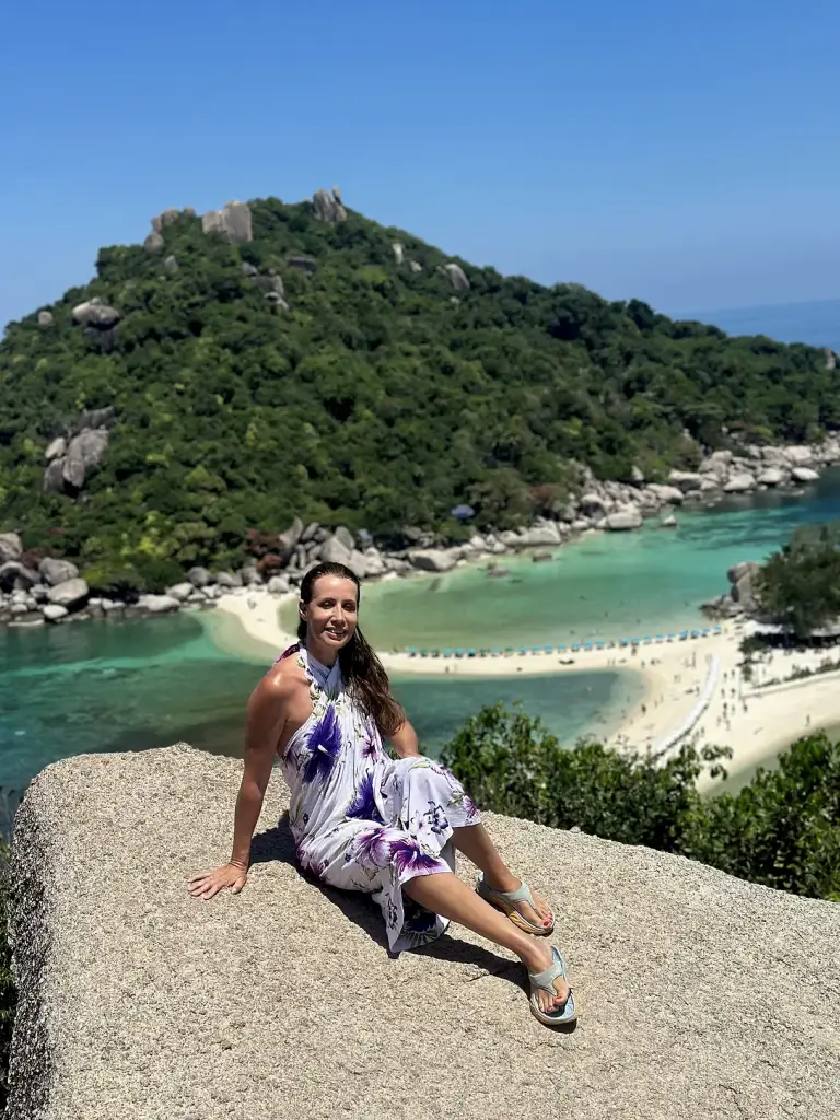 Michelle Loren at the Koh Nang Yuan viewpoint, above the sandbar