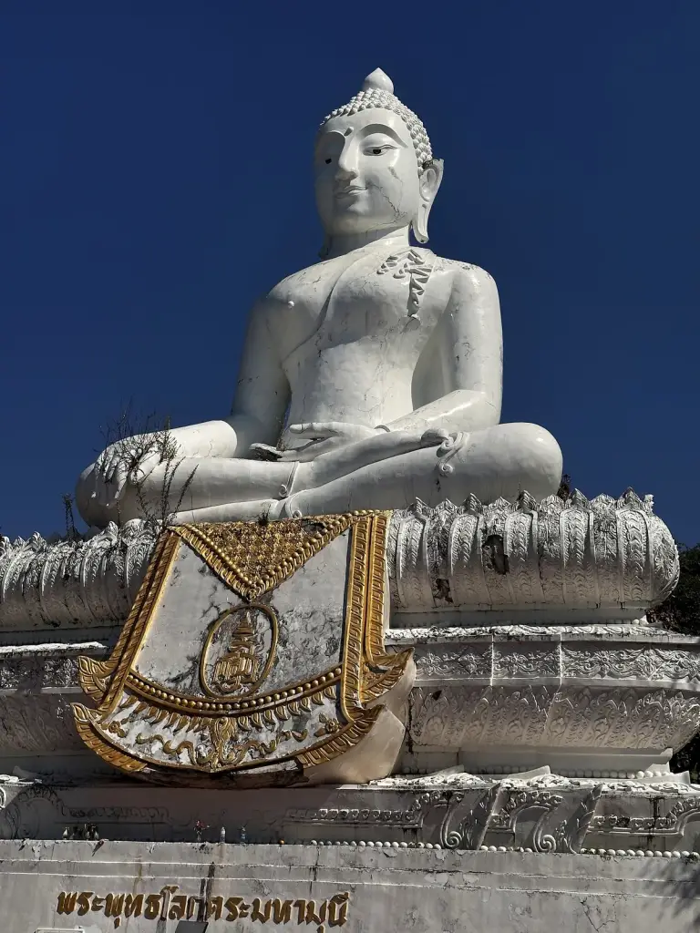 The White Buddha statue at Wat Phra That Mae Yen in Pai