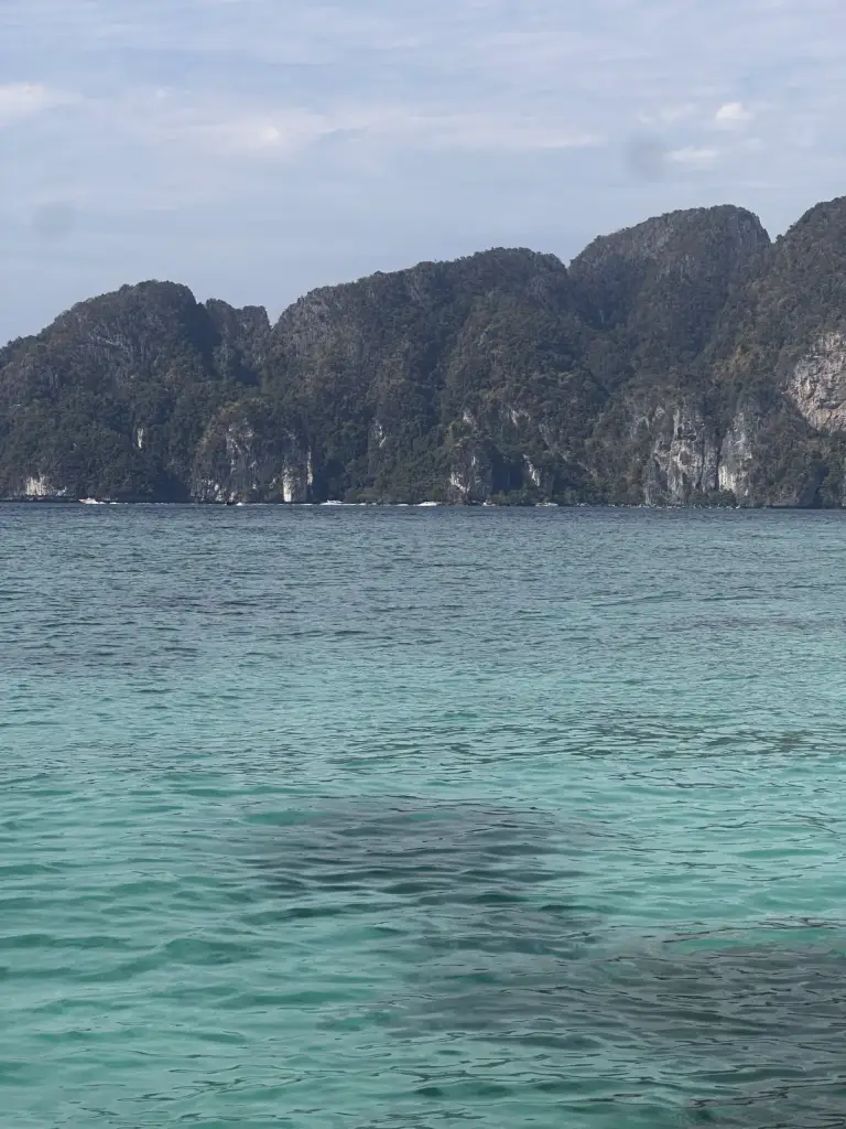 The cliffs of Koh Phi Phi Leh seen from Long Beach