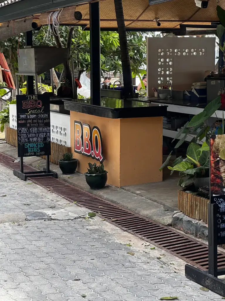 The barbecue station at Sairee Cottage in Sairee