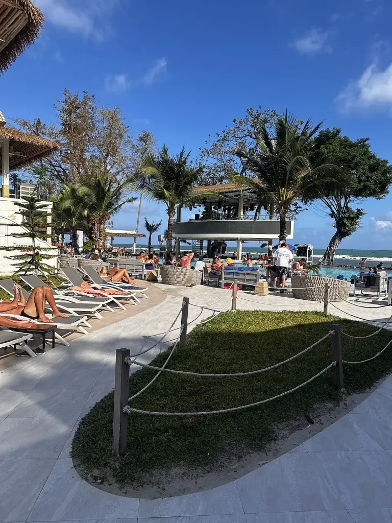 The pool at Ark Bar and the beach