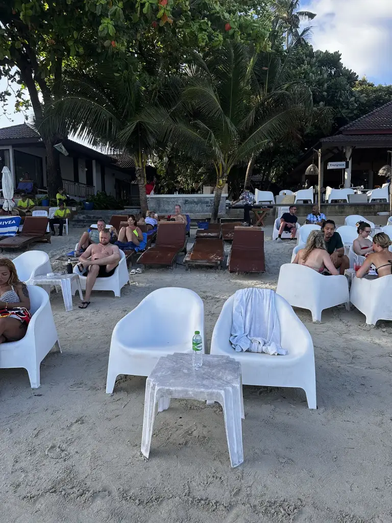 A seating area on the sand - Baan Chaweng Beach Resort, Koh Samui