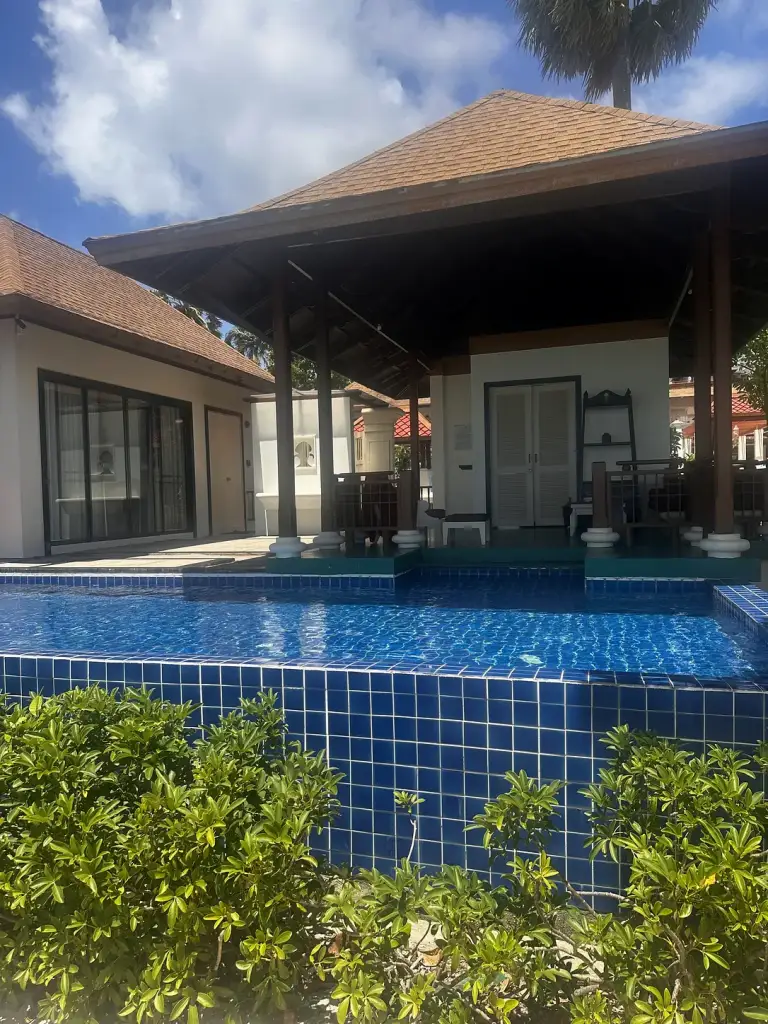 Ein Zimmer mit Tauchbecken - The Briza Beach Resort, Koh Samui