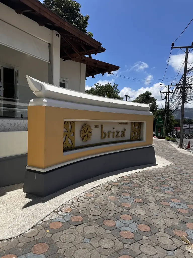 Das Eingangsschild - The Briza Beach Resort, Koh Samui