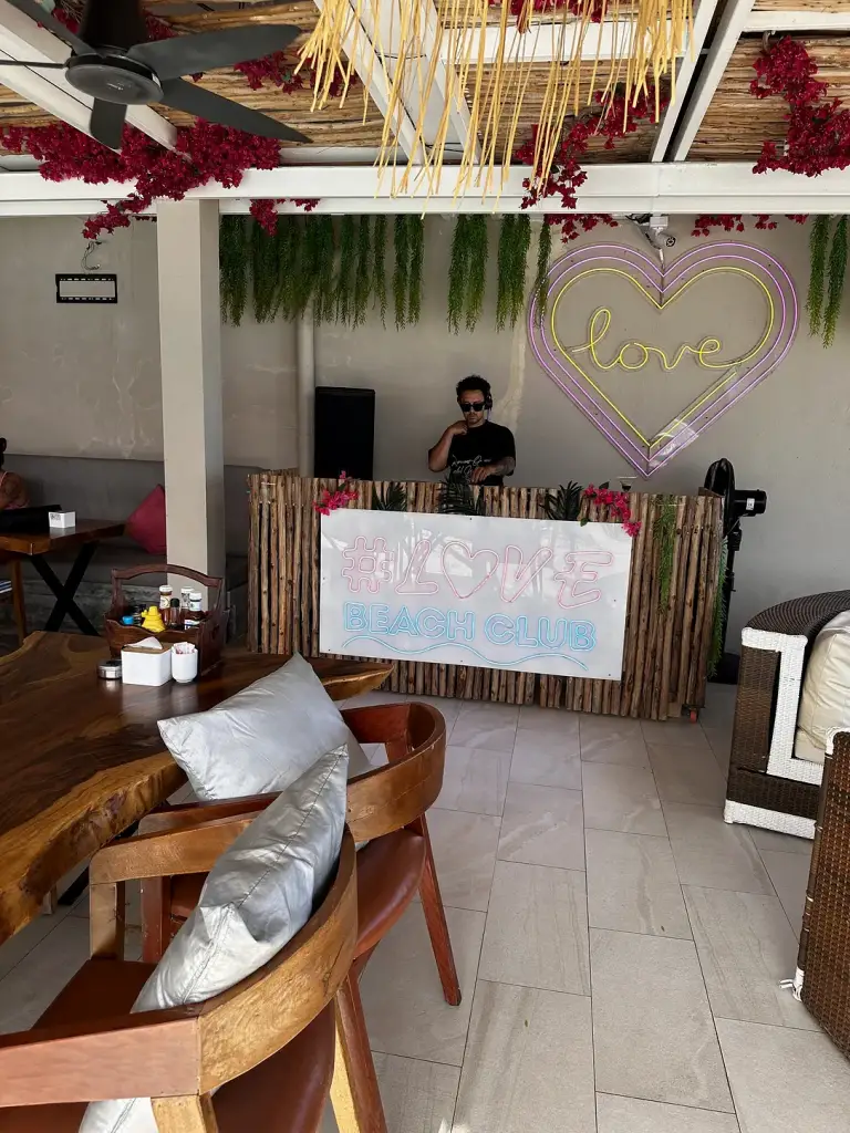Das DJ-Pult - Love Beach Club & Resort, Koh Samui