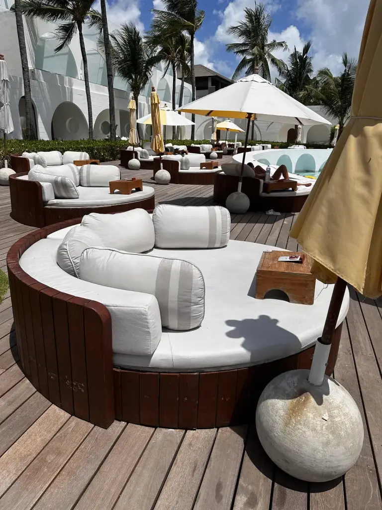 Les lits de repos ronds - SALA Samui Chaweng, Koh Samui