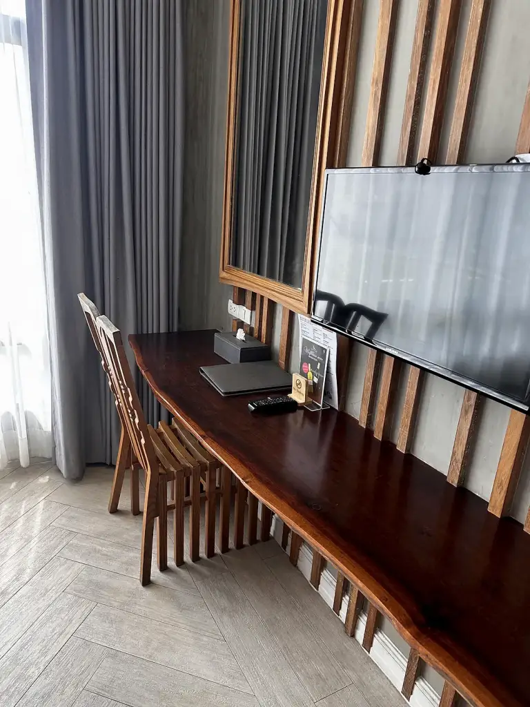 A wooden desk in the room at The Tarna Align Resort