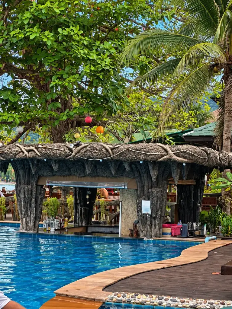 Die Poolbar im Dreamland Resort, Thong Nai Pan Yai